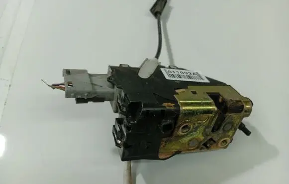 Citroen C4 I Rear door lock 