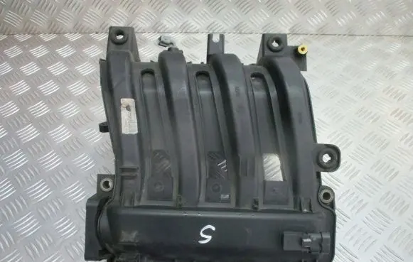 Renault Modus Intake manifold 8200275381