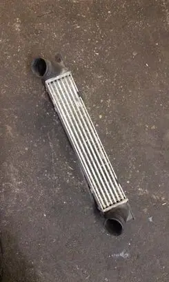 BMW 1 E81 E87 Intercooler radiator 3093796