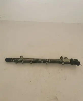 Mercedes-Benz E W211 Fuel main line pipe A6110700395
