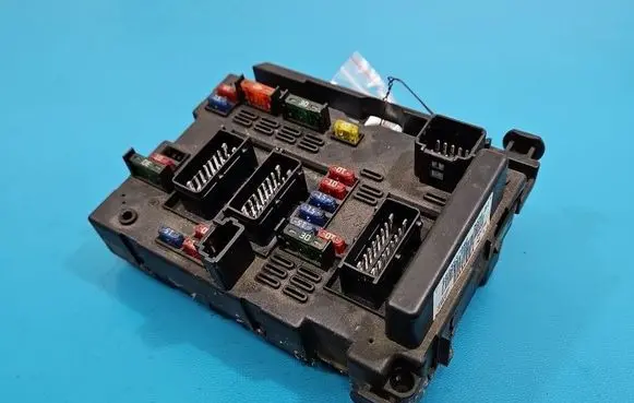 Peugeot 307 Central body control module 9643537980 IMPRK1582046