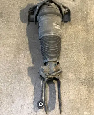 Audi Q7 4L Front air suspension shock absorber 7L8616039A