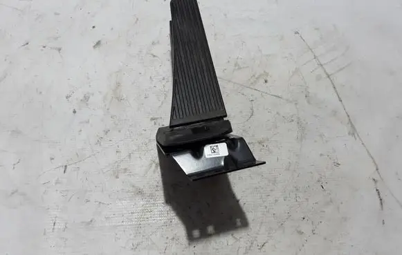 Volvo S90, V90 Accelerator throttle pedal 32212451
