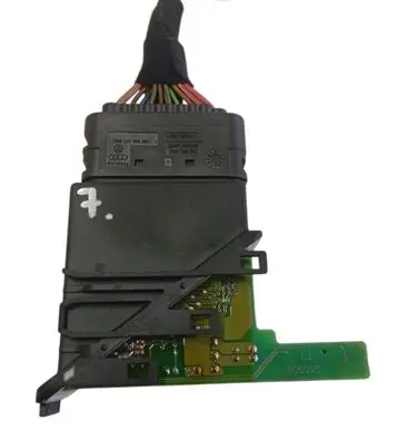 Volkswagen Golf IV Vent window/glass motor 9776105406301
