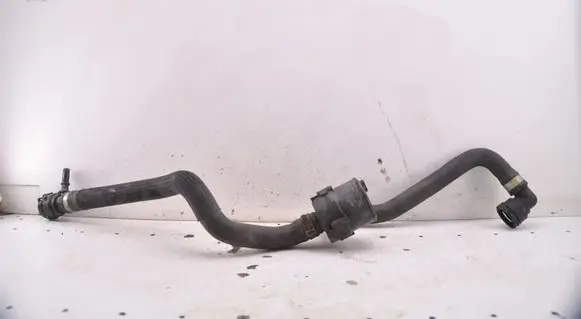 Land Rover Range Rover Evoque L538 Engine coolant pipe/hose GJ328C481AA
