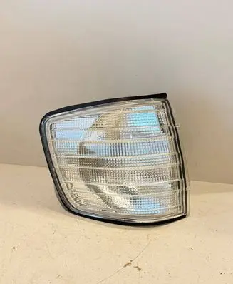 Mercedes-Benz 380 560SEC C126 Front indicator light 185346252 31853454B