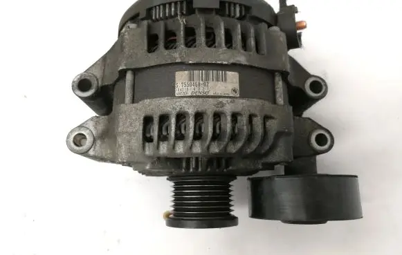 BMW 3 E90 E91 Generator/alternator 7550468 755046802