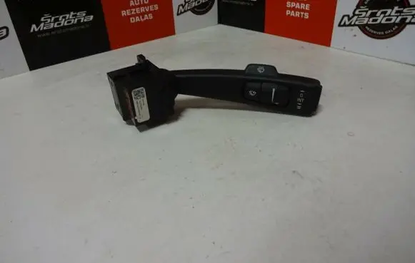 Volvo S80 Wiper control stalk 31275356