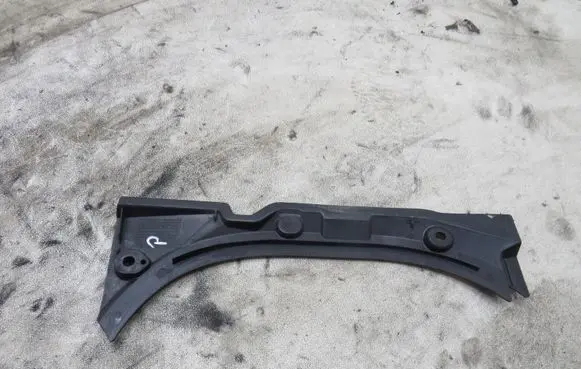 Audi A8 S8 D4 4H Fender end trim 4H0823746C