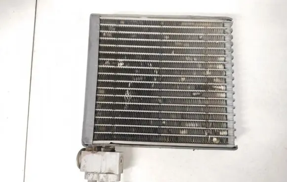 Toyota Yaris A/C cooling radiator (condenser) 4475001600