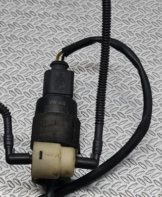 Audi A6 S6 C6 4F Windscreen/windshield washer pump 1T0955651A