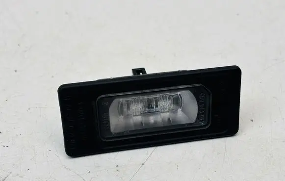 Audi Q3 8U Number plate light 4G0943021