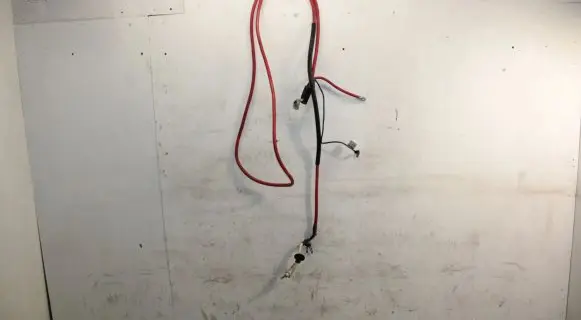 BMW 5 E39 Positive cable (battery)