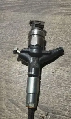 Subaru Outback Fuel injector 16613AA030