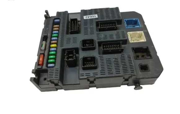 Peugeot 307 Comfort/convenience module 9663798180