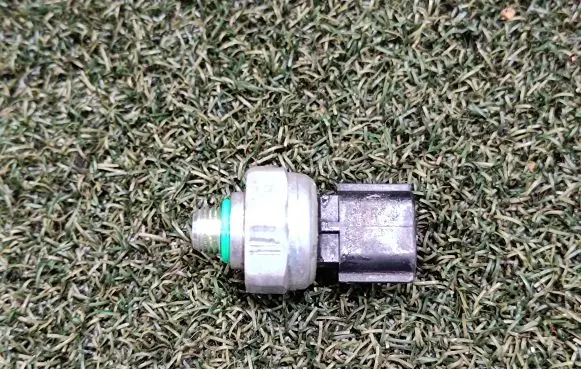 Air conditioning (A/C) pressure sensor