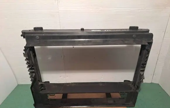 BMW 5 E60 E61 Radiator support slam panel