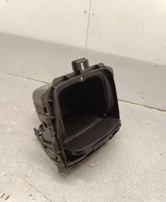 Opel Insignia B Glove box 