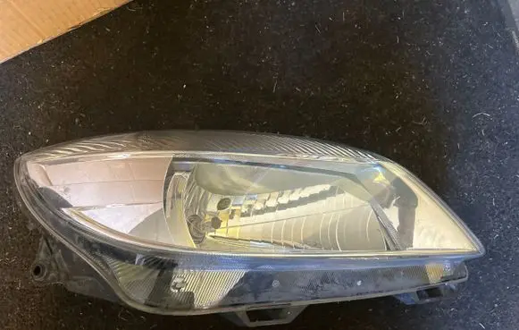 Skoda Fabia Mk2 (5J) Headlight/headlamp 17308802R