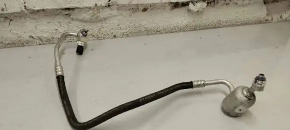 BMW i4 Air conditioning (A/C) pipe/hose 9474787