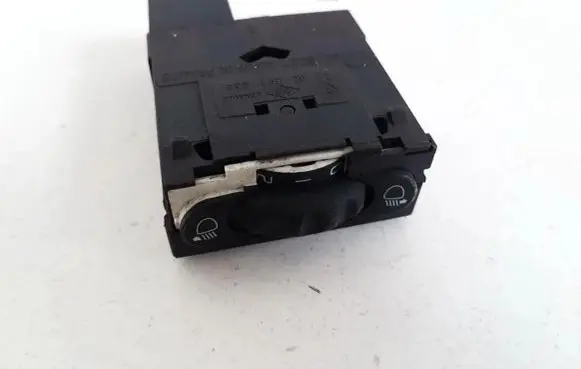 Renault Megane I Headlight level height control switch 7700841235