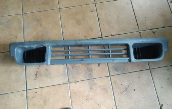 Volkswagen Transporter - Caravelle T5 Front bumper lower grill 7H0807719