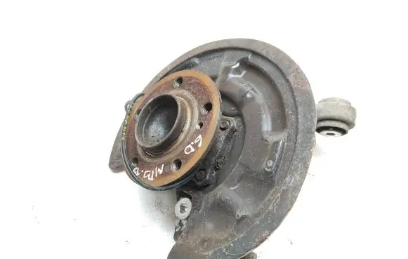Mercedes-Benz B W246 W242 Rear wheel hub 2460406