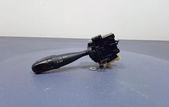 Nissan Pixo Wiper turn signal indicator stalk/switch S12071