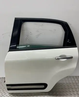 Fiat 500L Rear door VOL33548