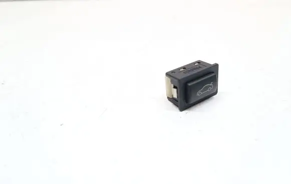 BMW 6 F12 F13 Tailgate opening switch 9200316