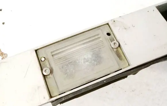 Volvo S70 V70 V70 XC Number plate light e89602