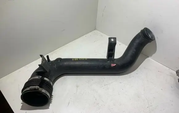 Volvo S80 Air intake hose/pipe 31261244