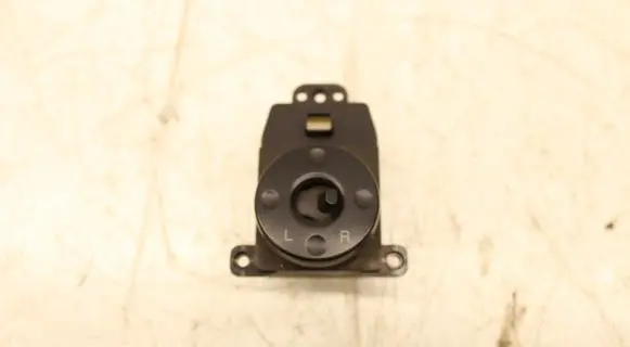 Hyundai Sonata Wing mirror switch 202005084