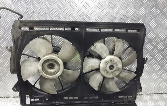 Toyota Avensis T250 Fan set 