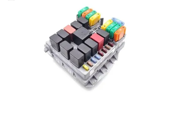 Iveco Daily 35.8 - 9 Fuse module 69501171