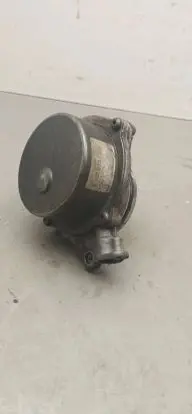 BMW 3 E46 Vacuum pump 72817601