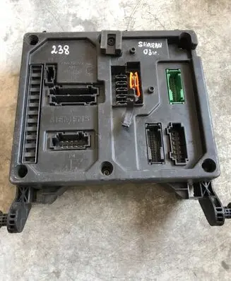Volkswagen Sharan Fuse module S120042300B
