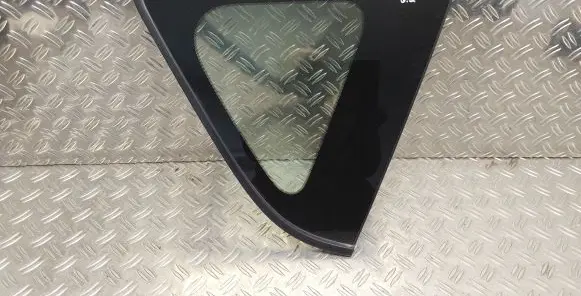 Toyota RAV 4 (XA30) Rear side window