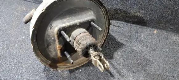 Mitsubishi Space Runner Brake booster