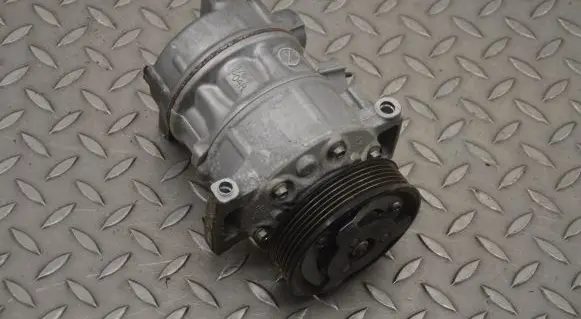 Volkswagen Golf Sportsvan Air conditioning (A/C) compressor (pump) 5Q0816803F