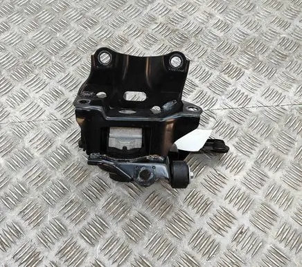 Toyota Yaris Cross Engine mount bracket 12372F3080