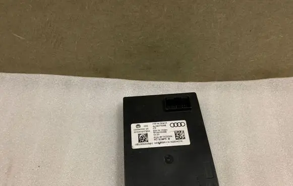 Audi Q7 4L Keyless (KESSY) go control unit/module 4L0907335B 4F0910335B
