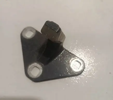 BMW X5 F15 Rear door lower hinge A065