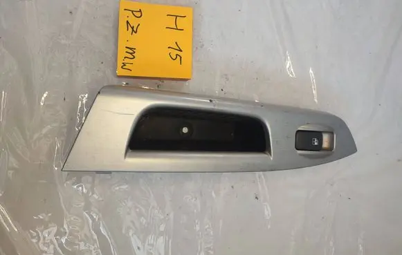 Hyundai Getz Electric window control switch 935801C000
