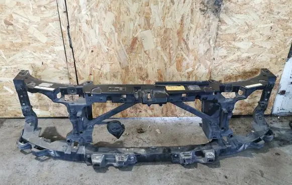 Land Rover Discovery 3 - LR3 Radiator support slam panel