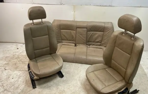 Seat set