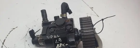 Opel Zafira B Fuel injection high pressure pump 0445010155 0055206680