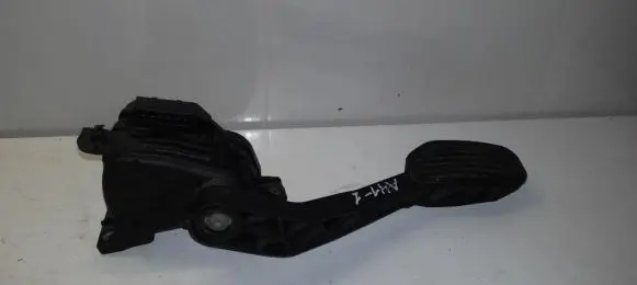 Volvo S80 Accelerator throttle pedal 30636006 A411