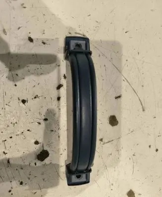 Chevrolet Suburban Rear interior roof grab handle 15632789