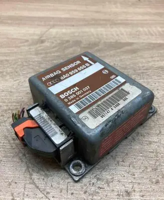 Audi A4 S4 B5 8D Airbag control unit/module 8A0959655B 0285001037 WithPlug